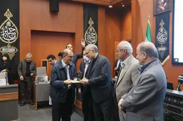 تقدیر وزیربهداشت و درمان از معاونت غذا و دارو تبریز به عنوان معاونت برتر 